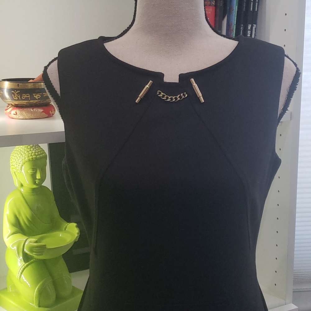 EUC Ivanka Trump Knit Dress - Picture 2 of 3